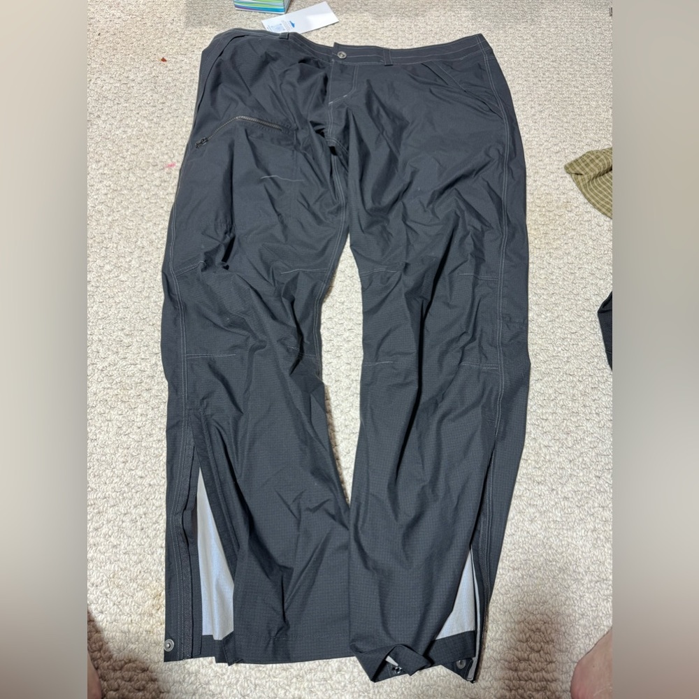 Kuhl Men’s Waterproof Pants 42”x32”